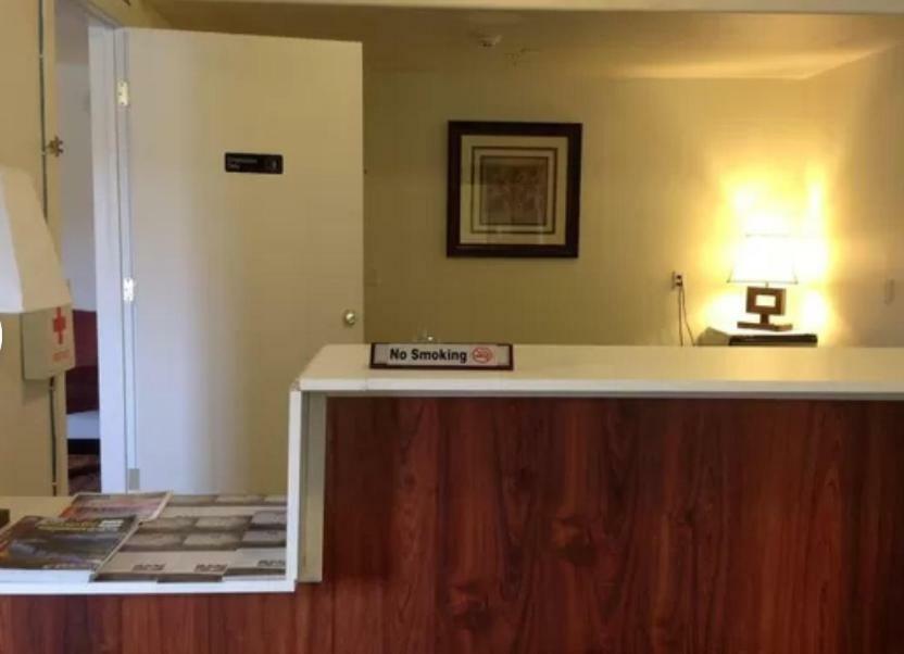 America Inn & Suites Ridgecrest Exterior foto